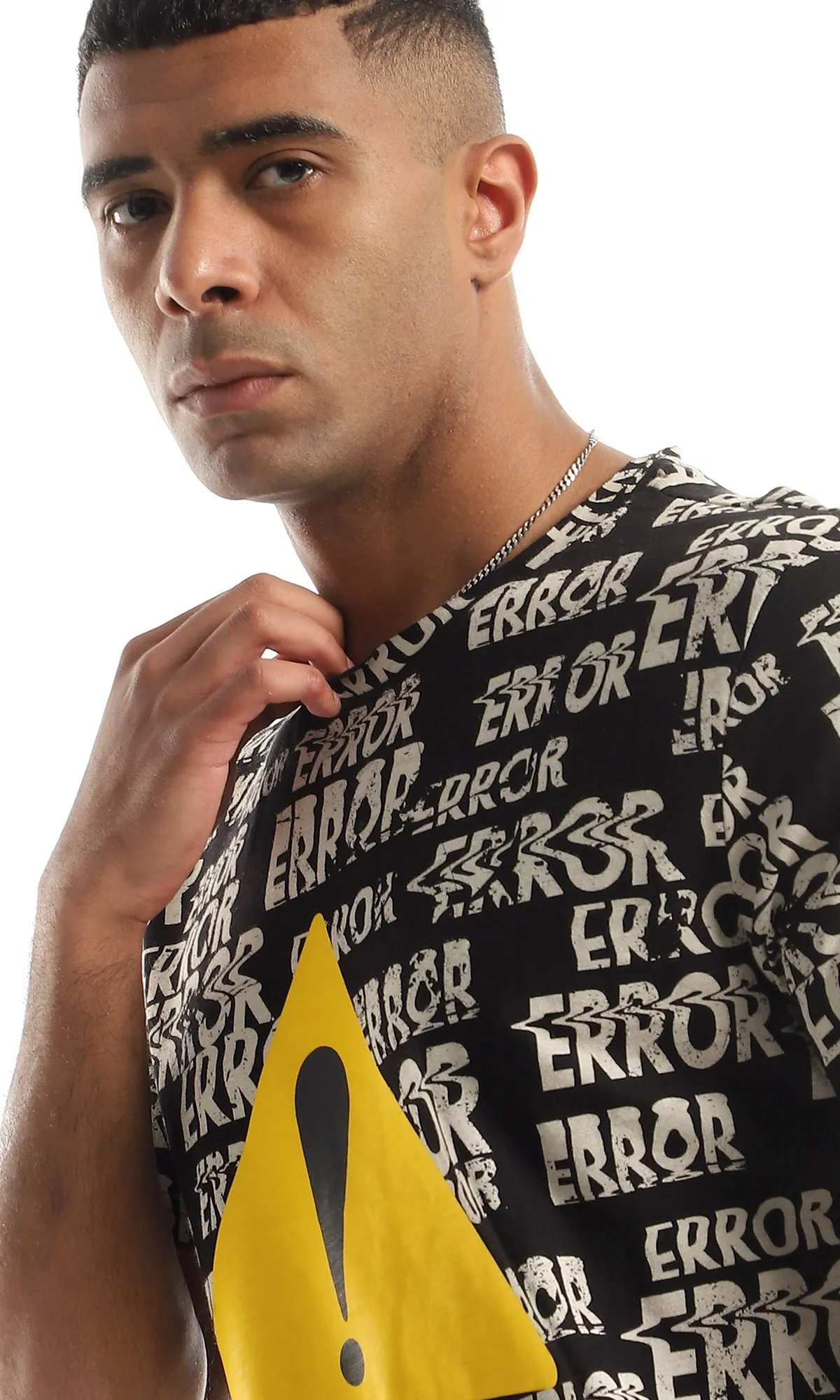 97364 Printed "Error" Cotton Regular Fit T-Shirt - Black & Beige