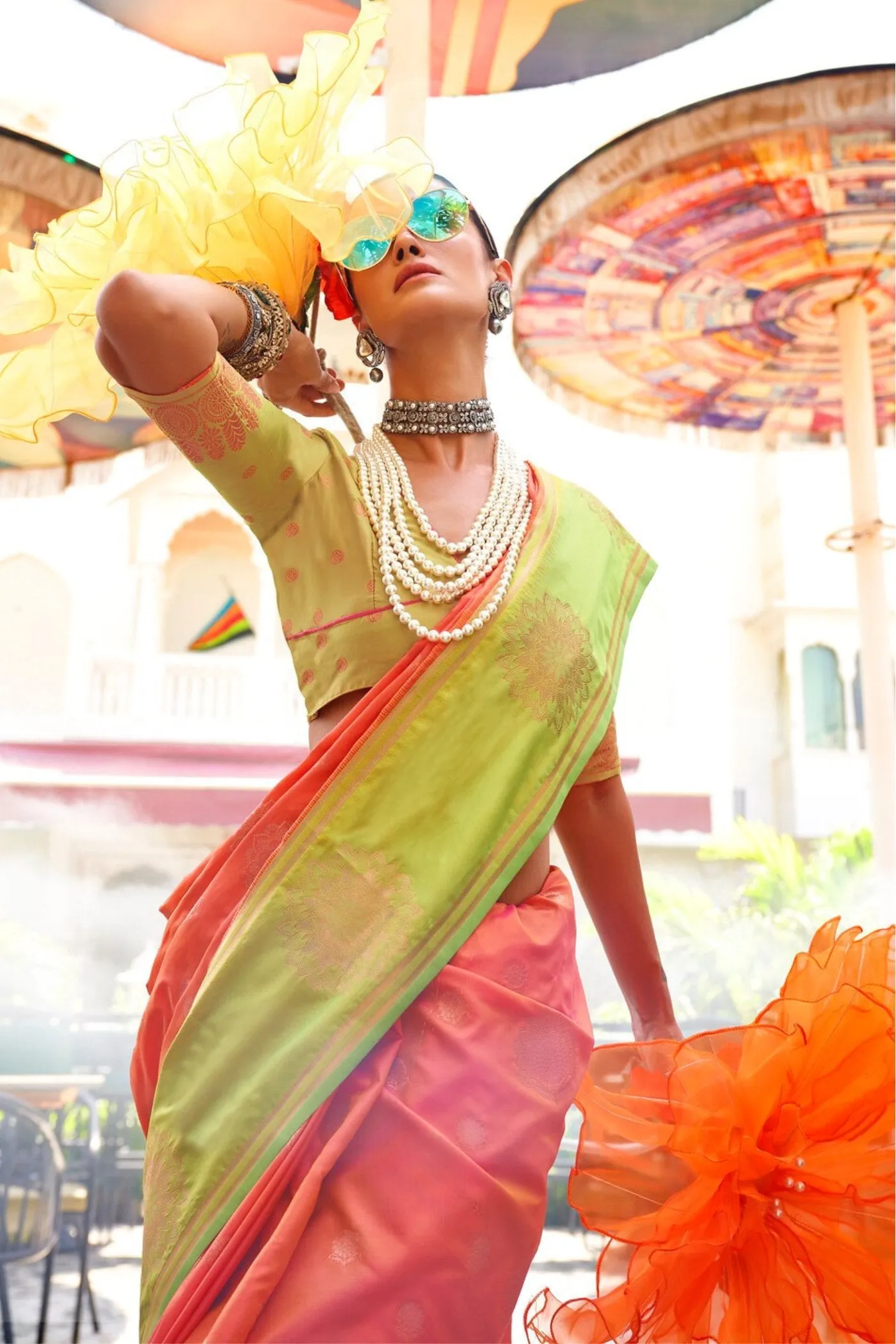 Mandarin Pearl Peach Party Wear Two Tone Contrast Handloom Weaving Silk Saree