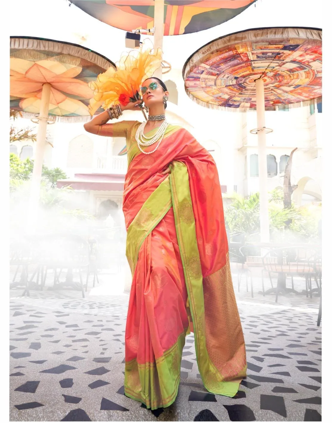 Mandarin Pearl Peach Party Wear Two Tone Contrast Handloom Weaving Silk Saree