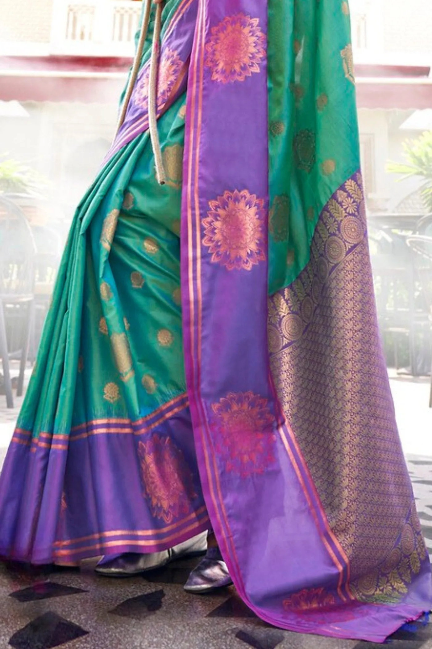 William Green Party Wear Two Tone Contrast Handloom Weaving Silk Saree