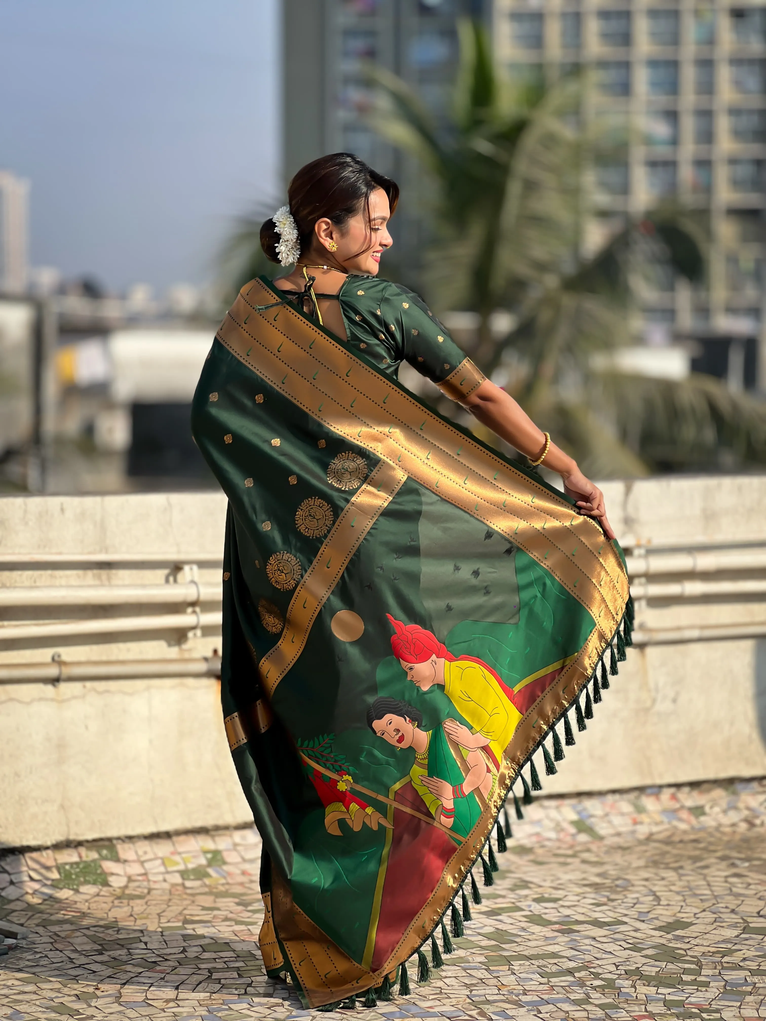 Women's Designer Maharashtrian Pure Banarasi Paithani Saree